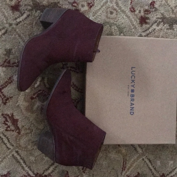 EUC Lucky Brand Linnea Burgundy Wine Hair Bootie - Picture 3 of 8